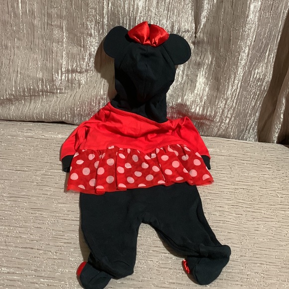 Disney Baby Onsie One Piece Red Black Minnie Mouse NB NewBorn - Picture 6 of 16